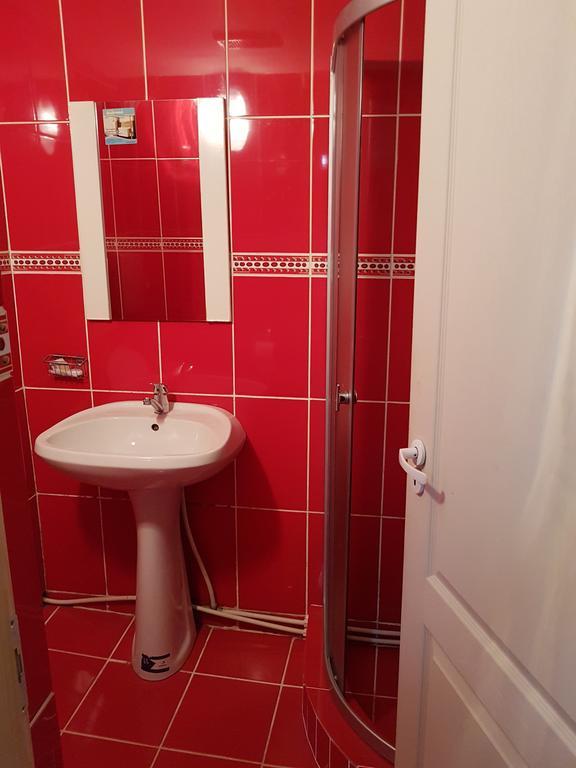 Csikos Apartment Cluj-Napoca Eksteriør billede